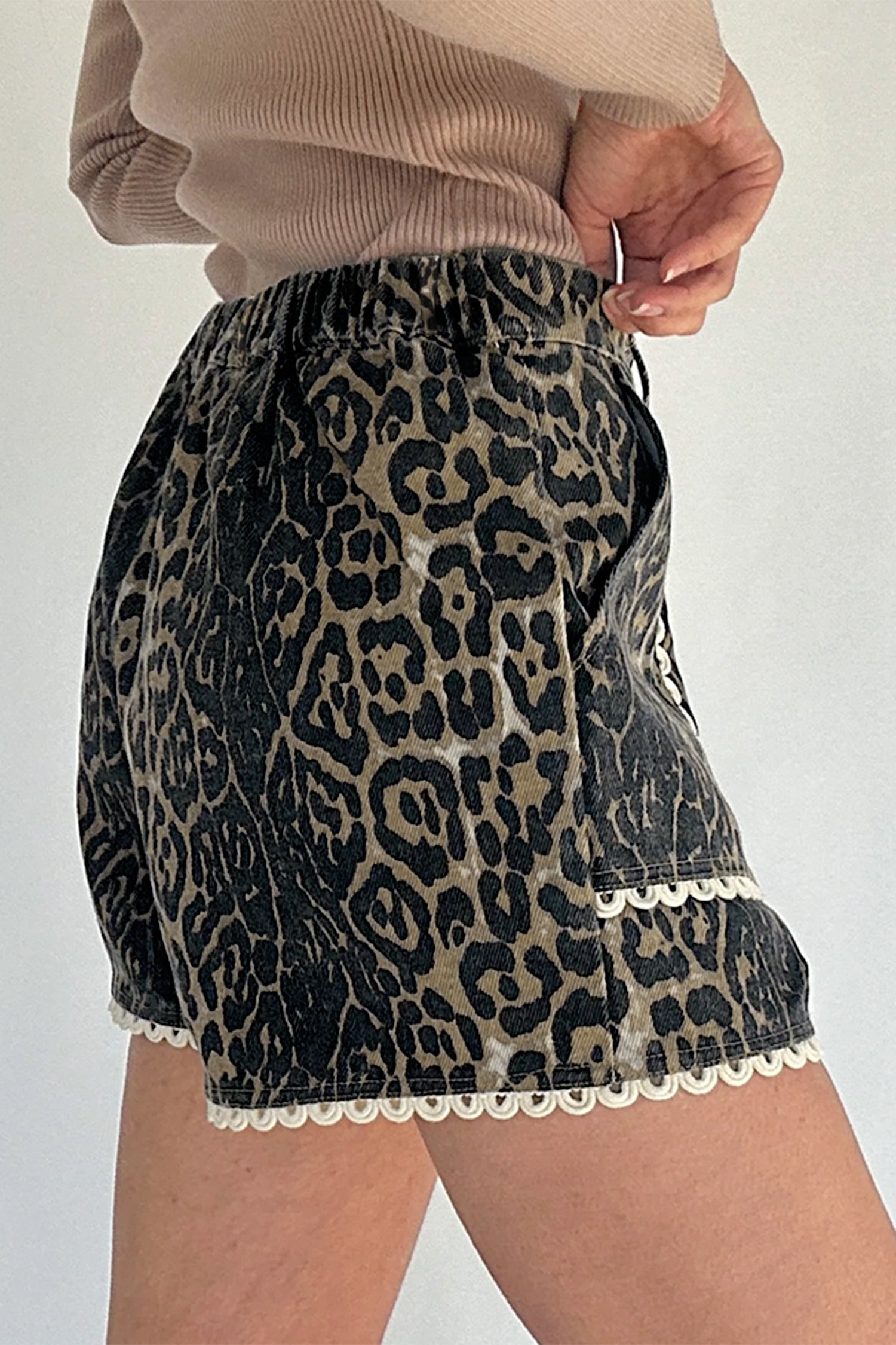Women's Leopard Print Denim Shorts with Scalloped Lace Trim