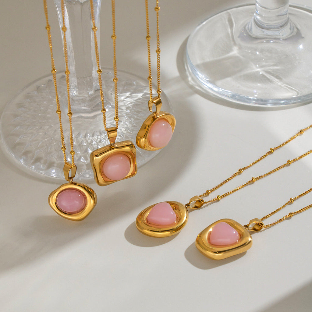 Natural Stone High-end Necklace With An 18K Gold Pendant