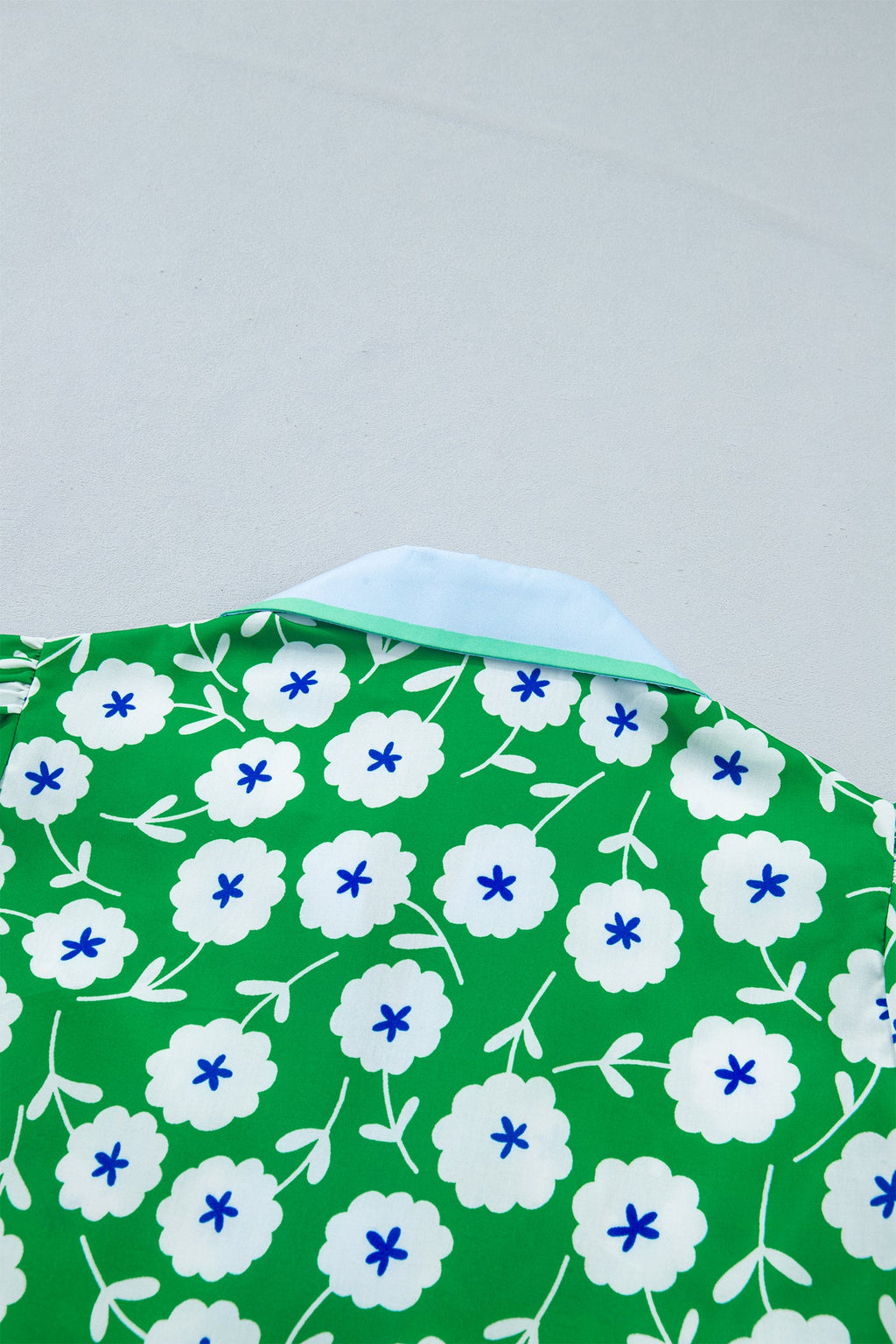 Antonella Collar Short Sleeve Blouse Floral Daisy Print