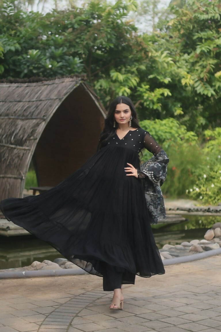 Women's Black Faux Blooming Butti Work Kurta Set with Dupatta