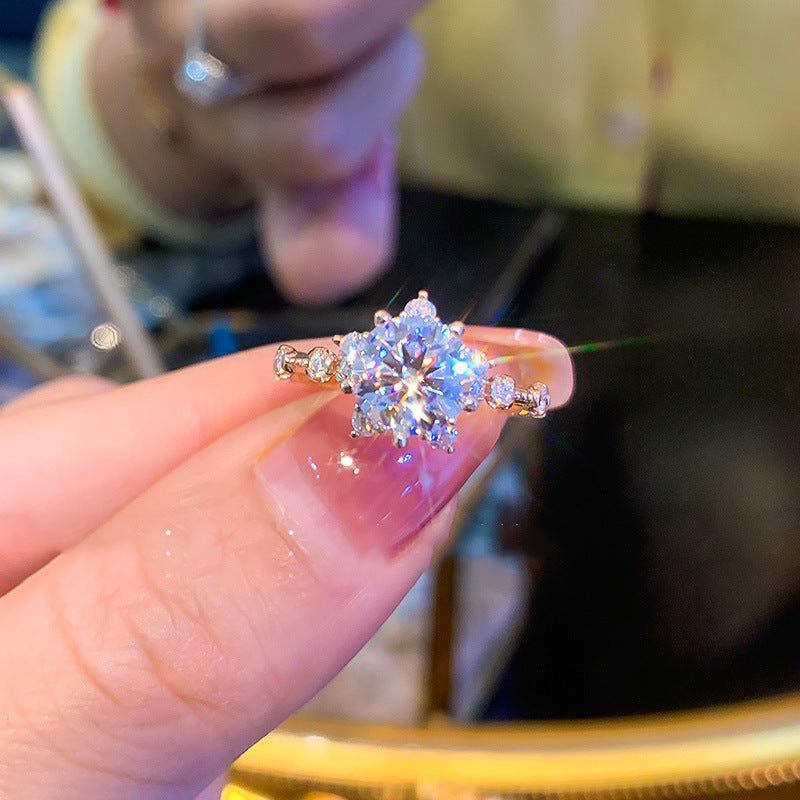 Starry Six-Prong Snowflake High-End Ring For Women