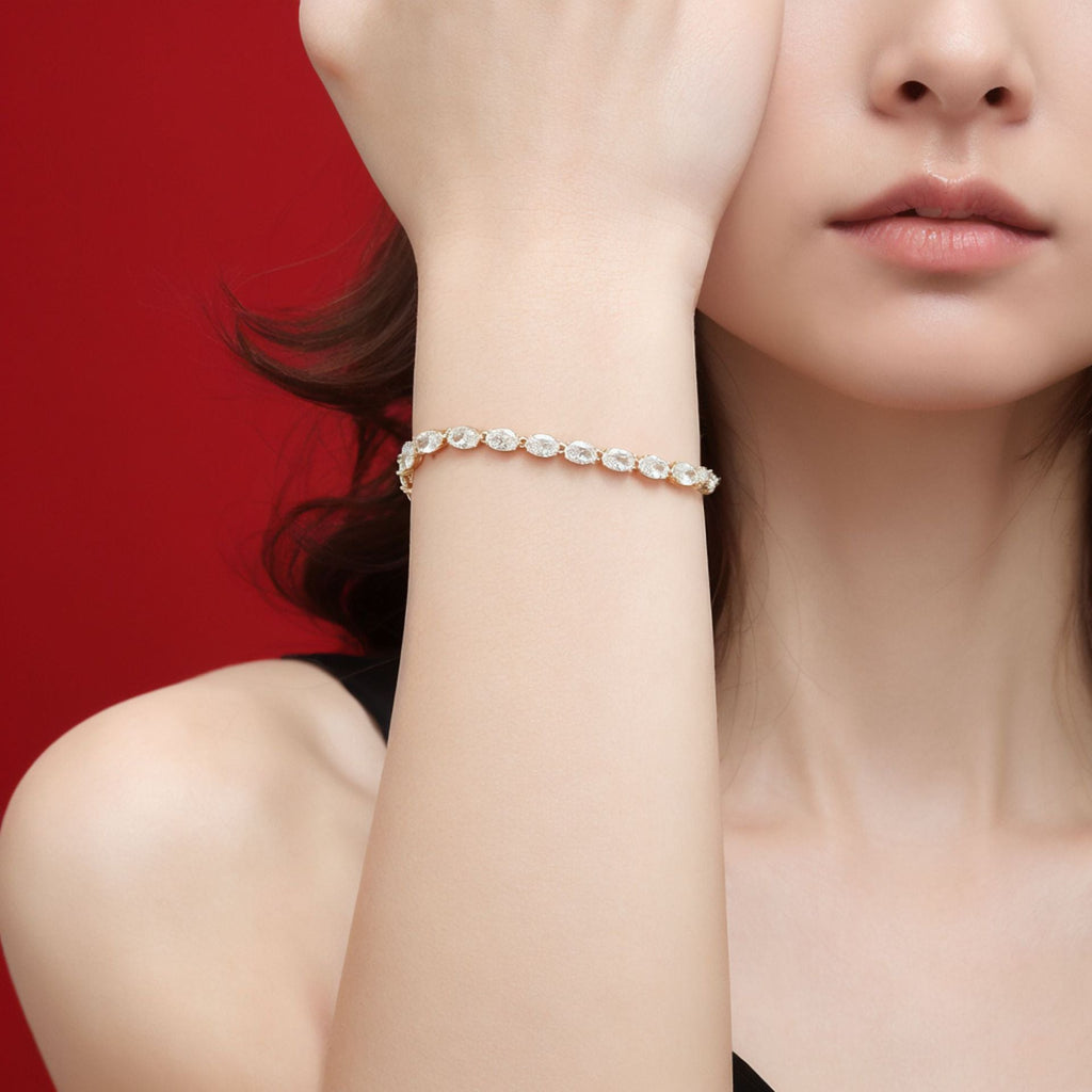 Simple And Stylish Oval Zircon Bracelet For Women