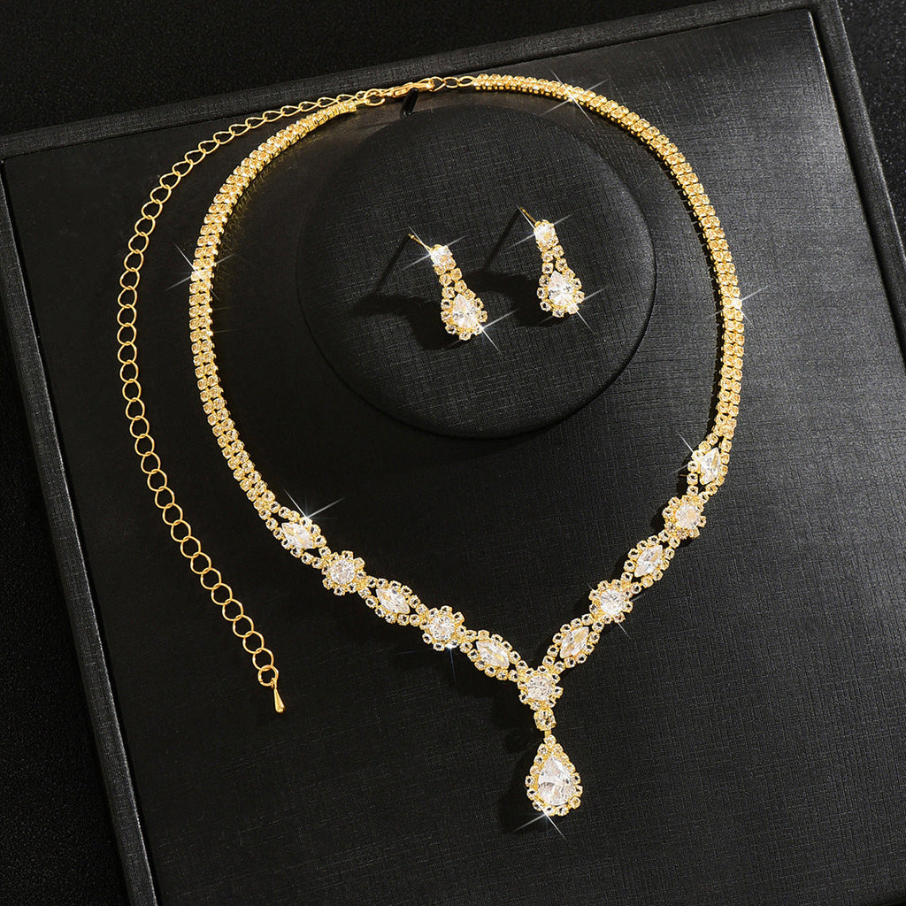 Women 2 Pcs French Style Light Luxury Bridal Jewelry Set,Teardrop Pendant Cubic Zirconia Necklace And Earrings,Fashion Costume Accessories For Wedding Party Occasion