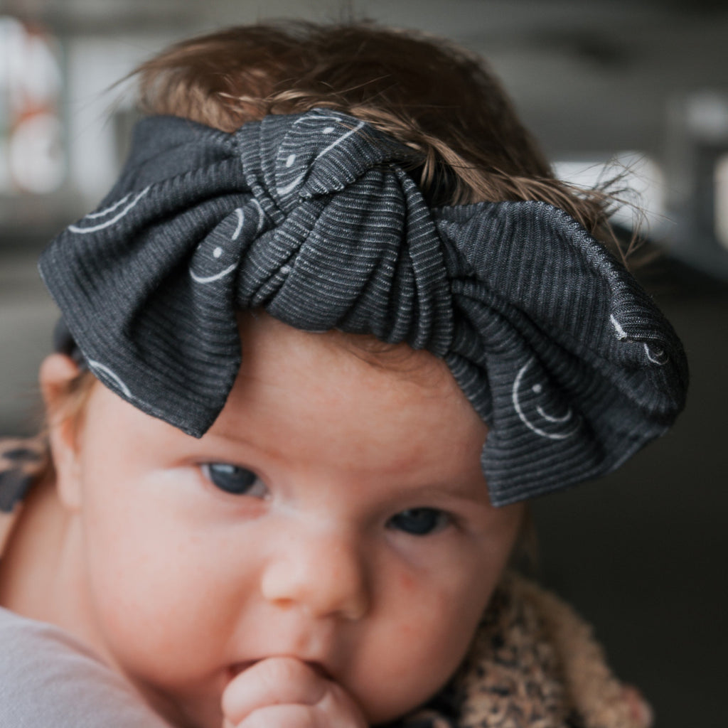 Smiley Ribbed Bamboo Baby Head Wrap in Charcoal Grey