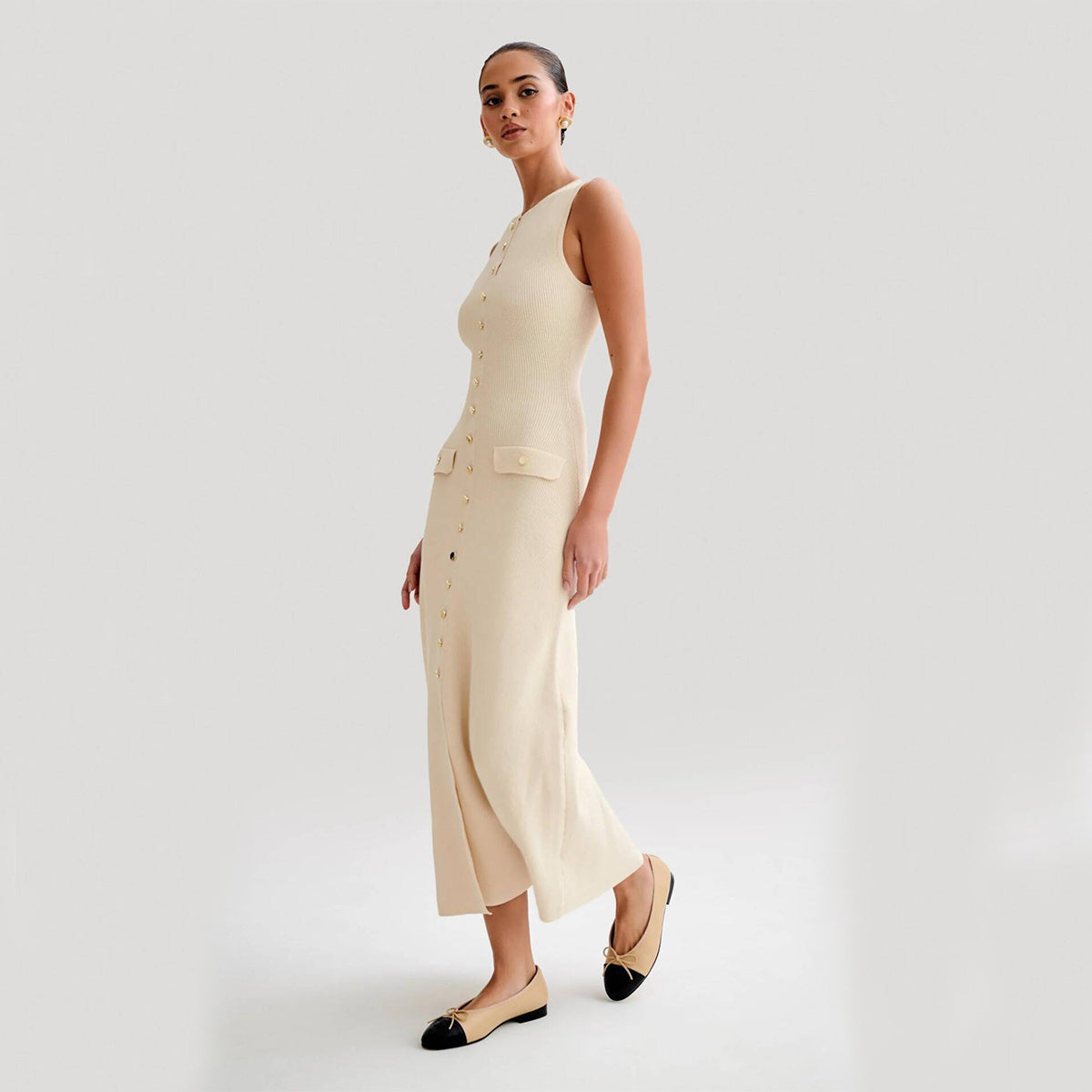 Minimalist Sleeveless Knitted Slim Fit Round Neck Midi Dress