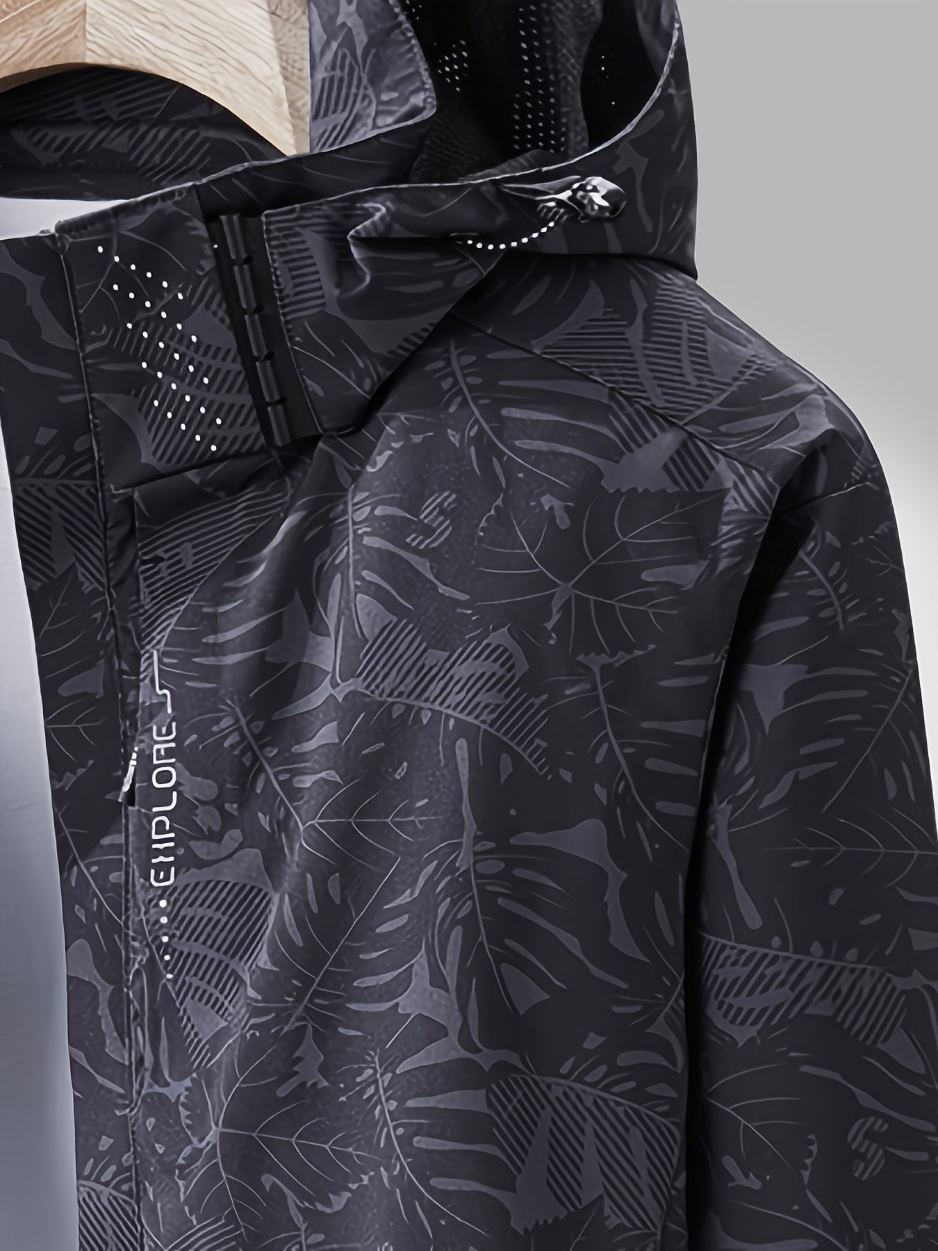 Women's Tropical Leaf Print Lightweight Windproof Hooded Jacket - Image 9