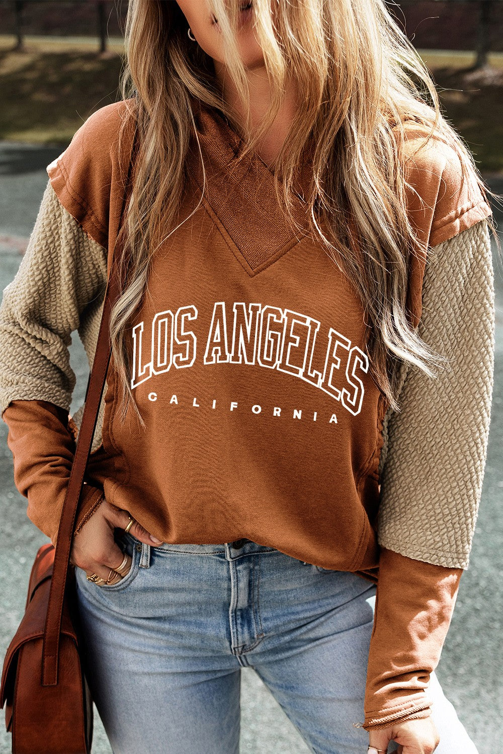 Women's Two-Tone Los Angeles Graphic V-Neck Hoodie - Image 3