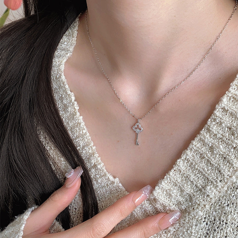S925 Sterling Silver Sparkling Diamond Cut Out Key Necklace Exquisite Sweet Fashion Versatile Accessible Luxury Stylish Clavicle Chain Wholesale