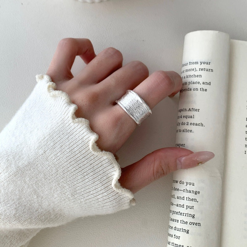 New Korean Style Wave Pattern Wide Band Ring For Women, Minimalist Irregular Cool Style, Versatile Finger Ring, Gift Ready