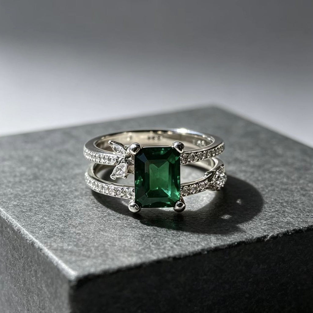 Square-cut Princess Four-prong Womens Simple And Stylish Diamond Ring