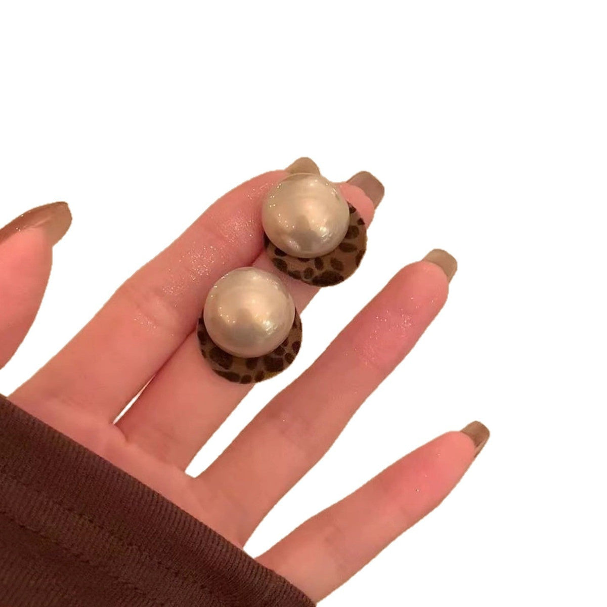 Korean-style Retro Leopard-print Pearl Stud Earrings