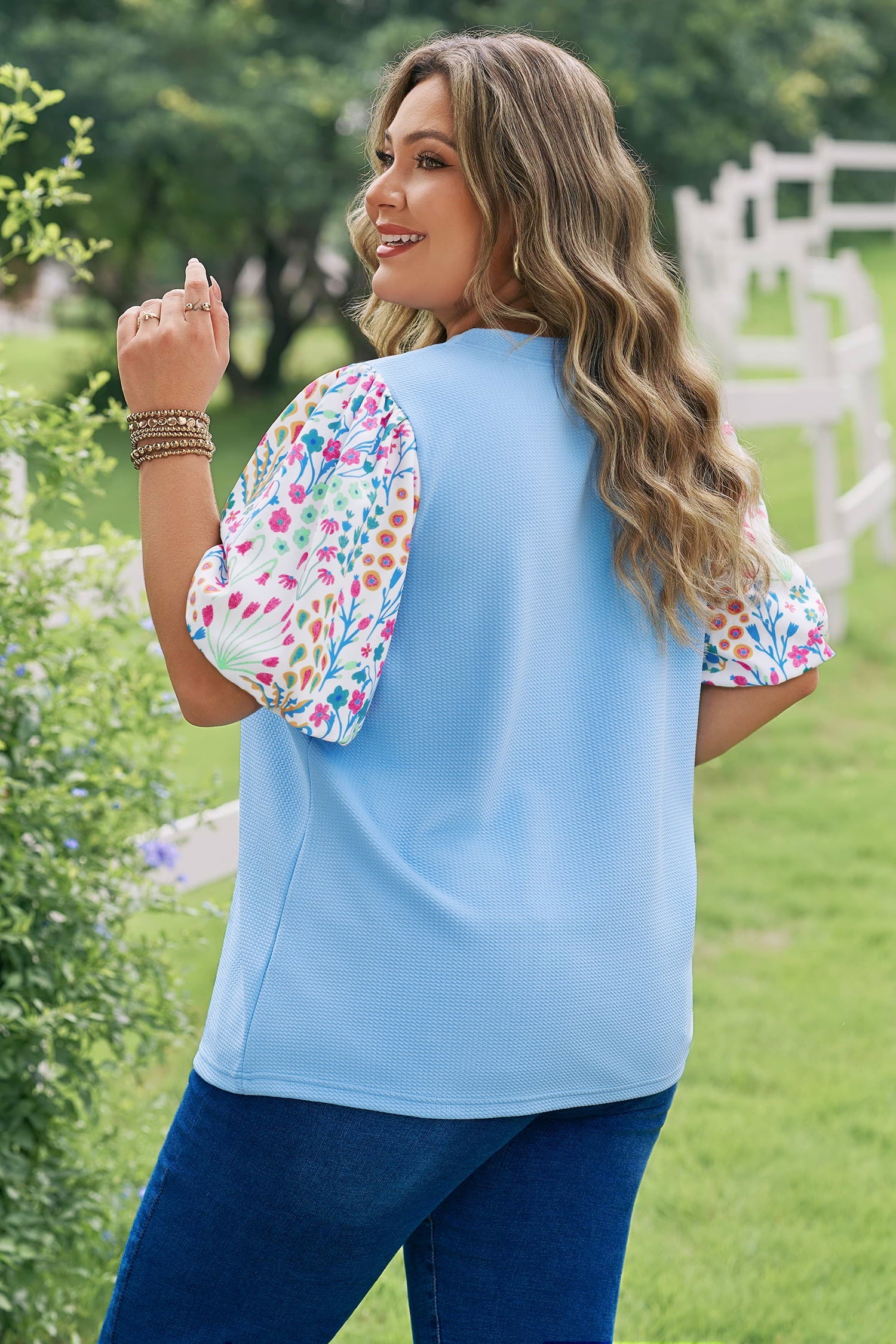 Raelynn Contrast Floral Sleeve Colorblock Top in Blue White