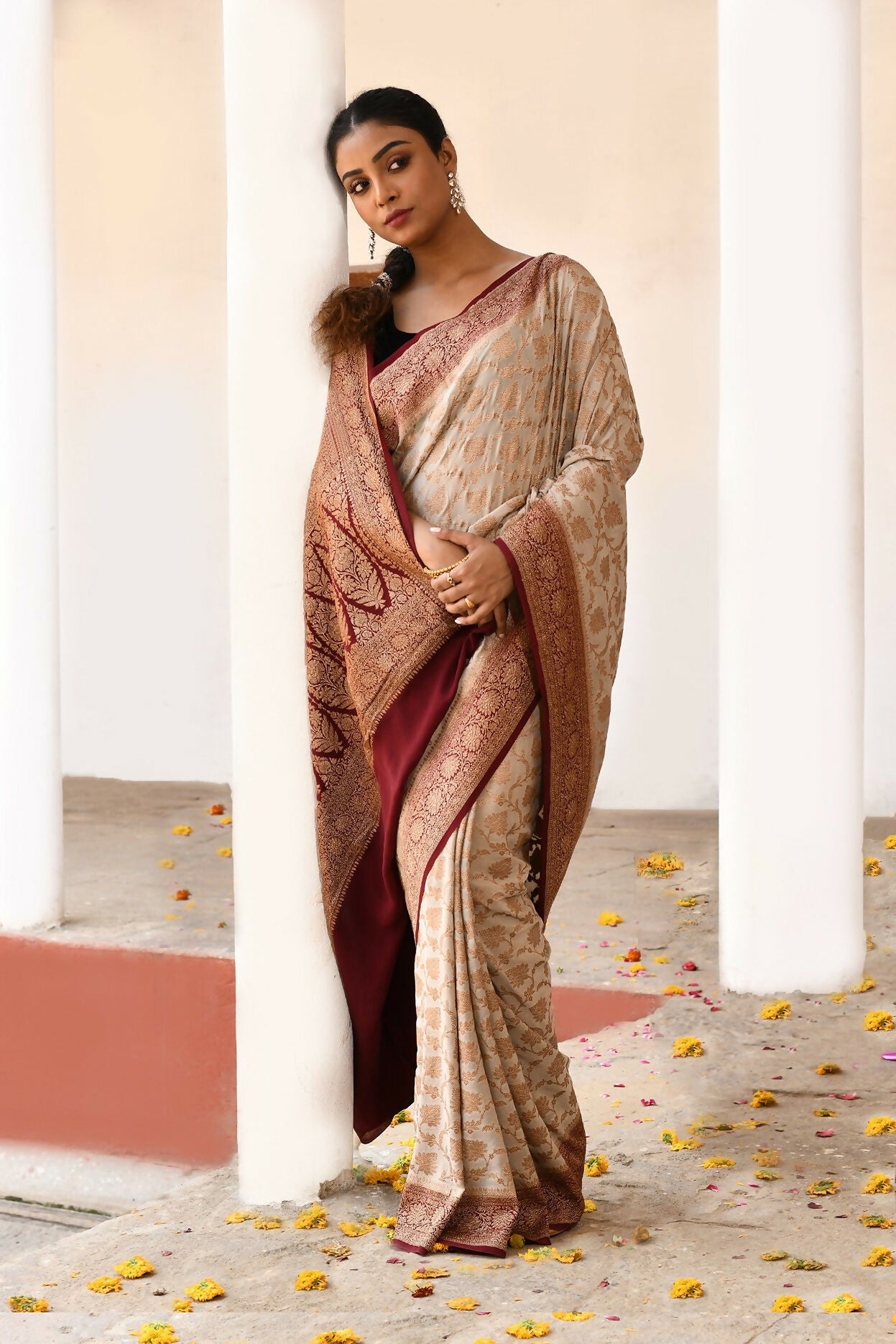Crème Crepe Chiffon Pure Handloom Banarasi Silk Saree