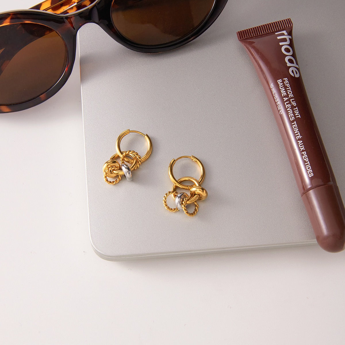 18K Gold Lightweight Luxury Hoop Earrings Minimalist Style