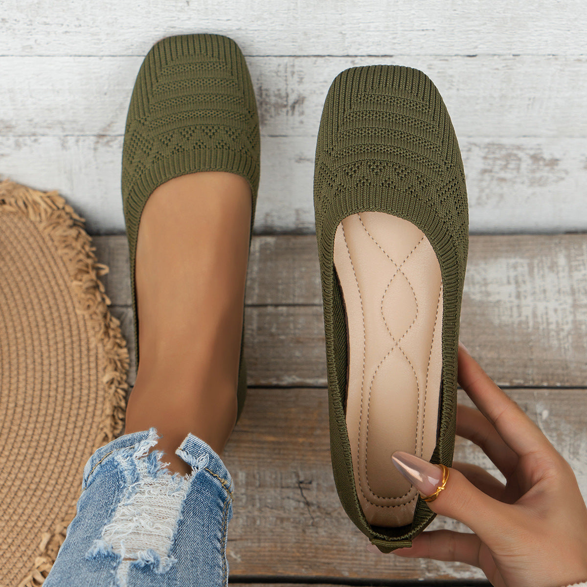Women’s Knitted Slip-On Flats Breathable Casual Walking Shoes