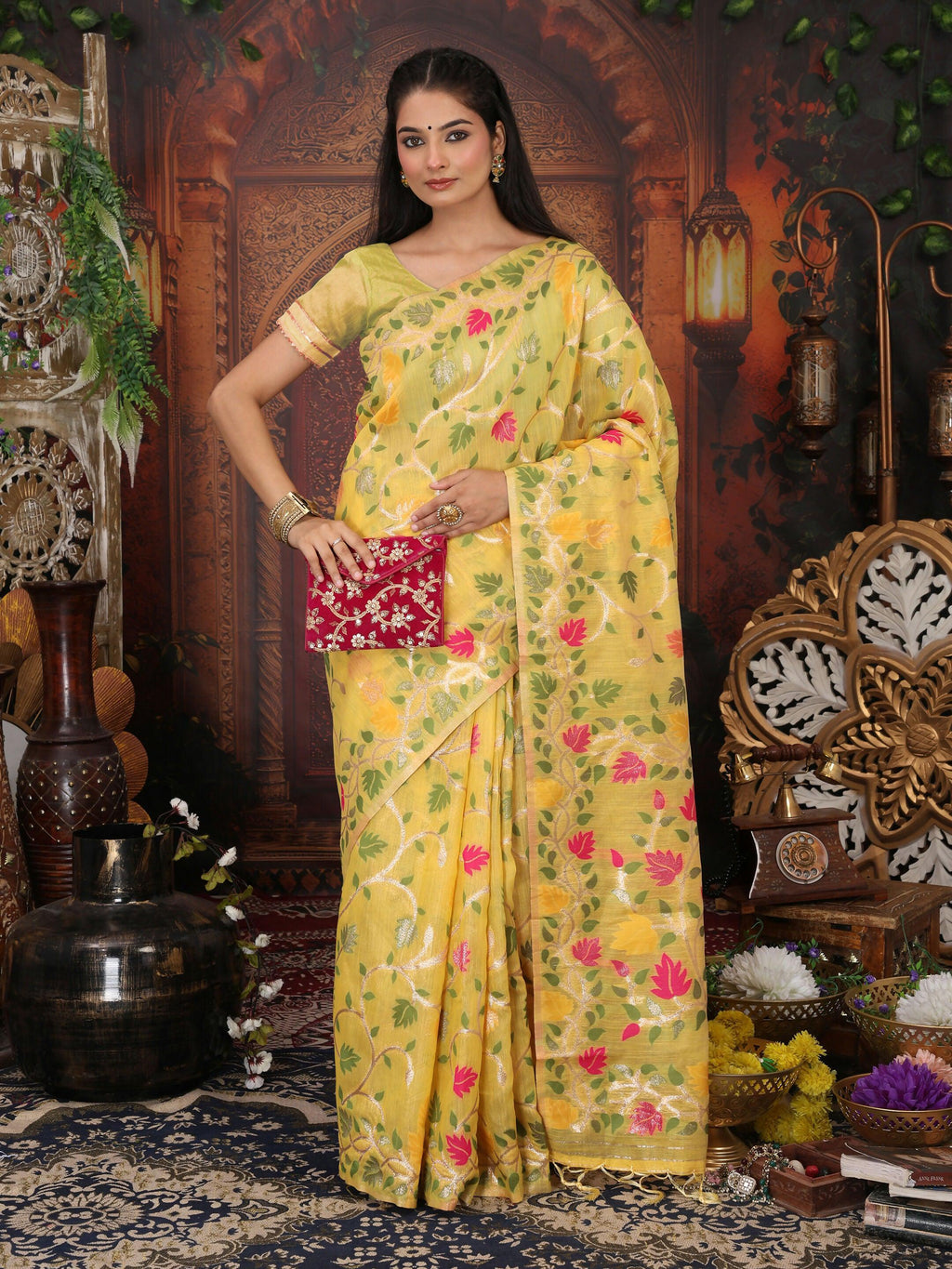 Classic white linen cotton saree with a matching blouse piece