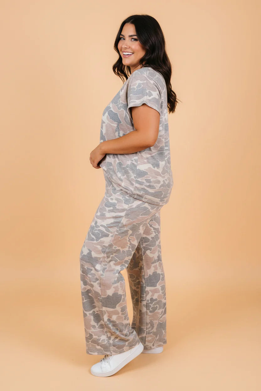 Camo Print Short Sleeve Tee and Wide Leg Pant Set - Image 3