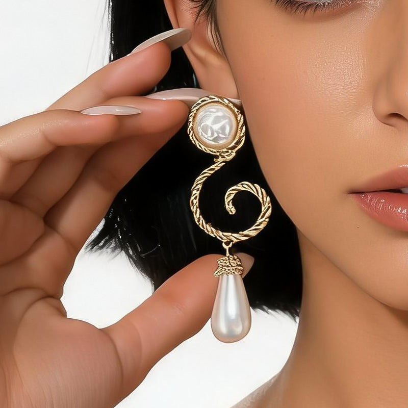 Women Water Drop Pearl Pendant Dangle Stud Earrings,French Retro Heavy Craft Style Light Luxury Versatile Fashion Jewelry For Daily Occasion