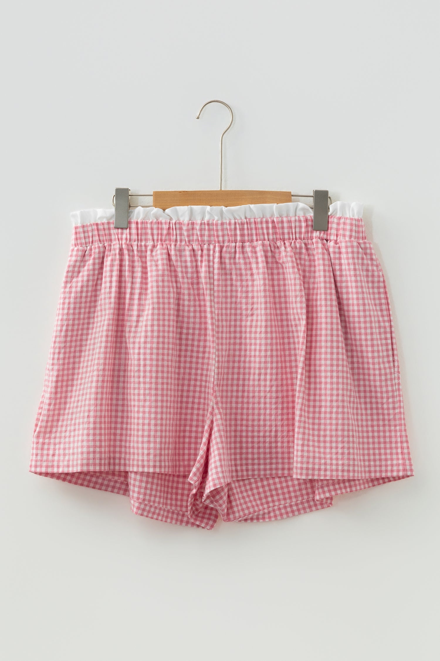 Plus Size Contrast Trim Plaid Shorts