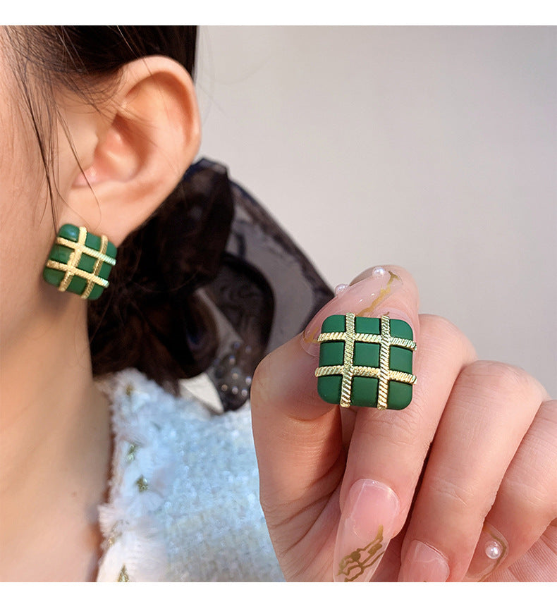 Dainty Heart Stud Earrings in Gold - Minimalist Everyday Jewelry