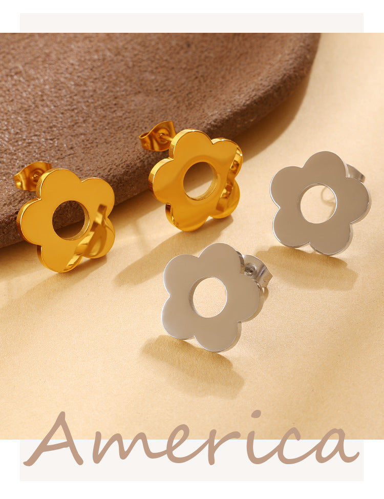 Fresh And Sweet, Versatile And Elegant, Smooth Surface Flower Stud Earrings For Women, Made Of Stainless Steel, Featuring A Unique And Niche Style, Suitable For Daily Wear.