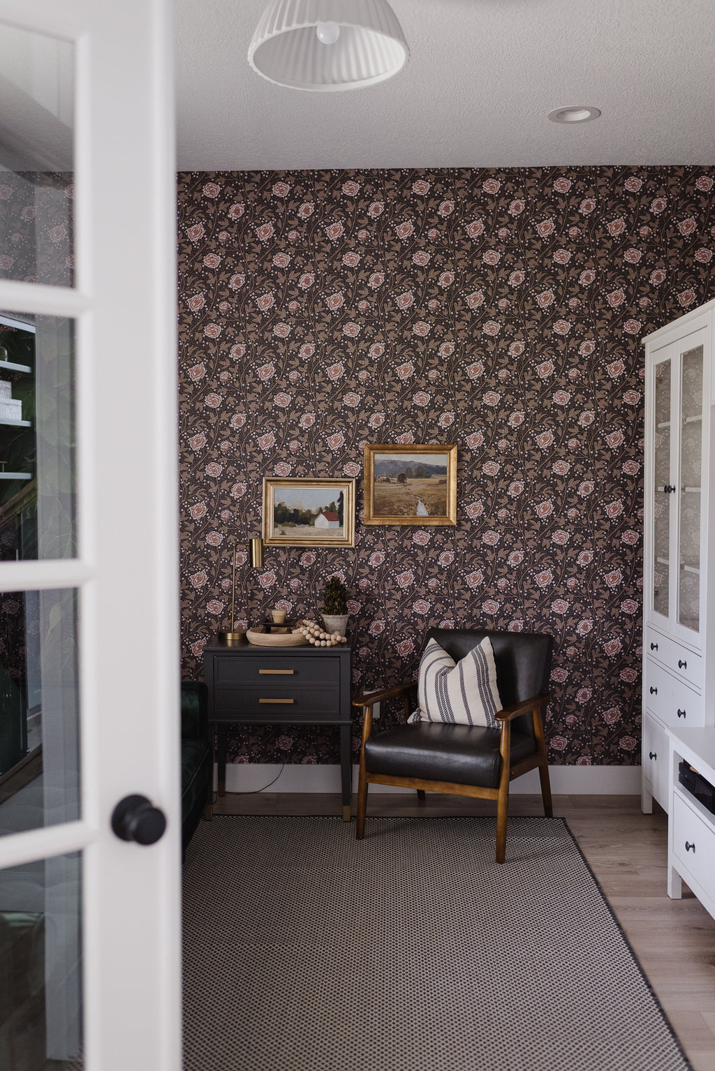 Agnes Floral Wallpaper in Beige and Brown Traditional Cottagecore