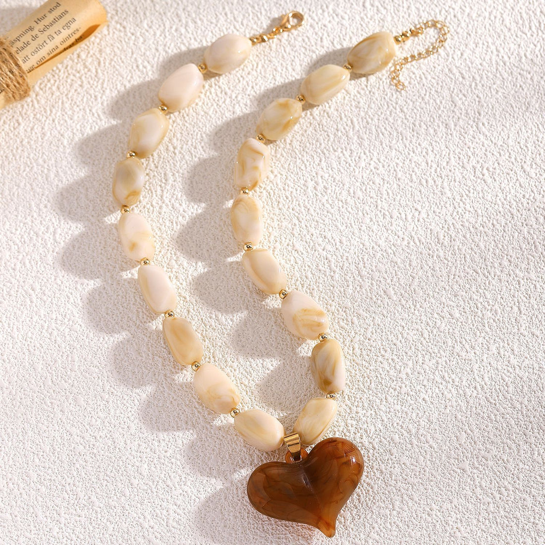 Vintage Bohemian Resin Heart Necklace Sweet and Cool Jewelry