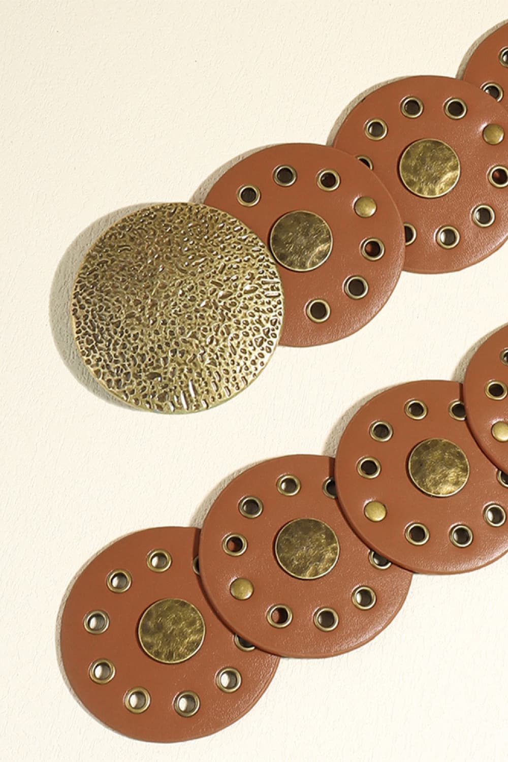 Round Shape PU Leather Belt with Modern Buckle