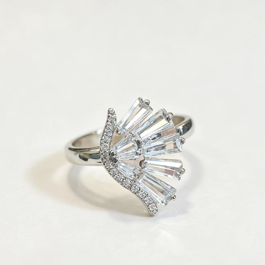 Personalized Rhombus Zircon Ring in Gold or Silver