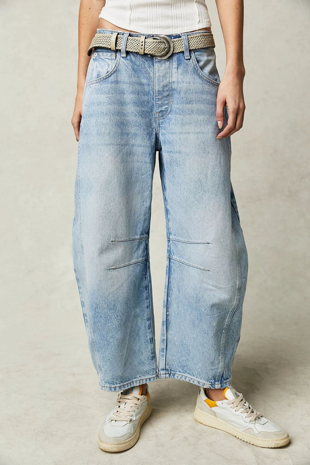 Blue Wide Leg Barrel Jeans with Functional Pockets - Image 10