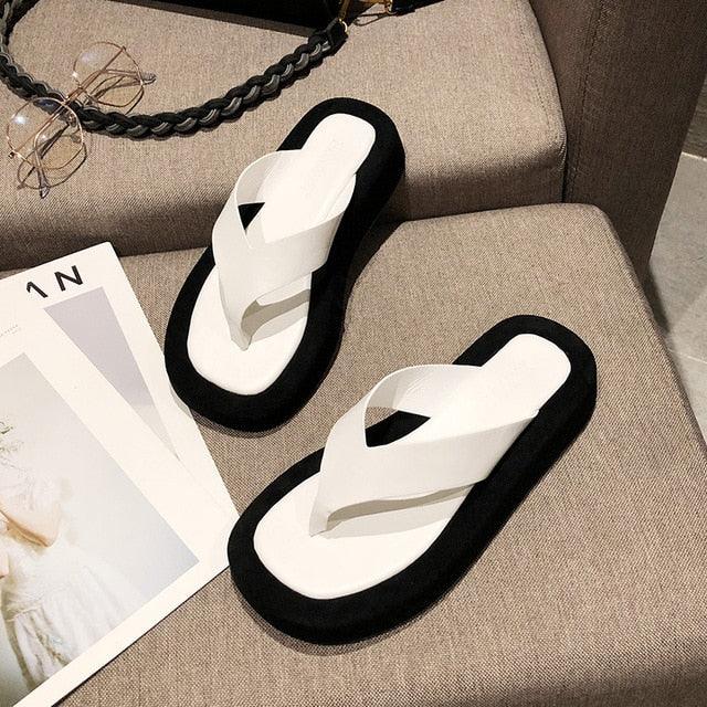 Women's Thick Bottom Platform Flip Flops with Arch Support