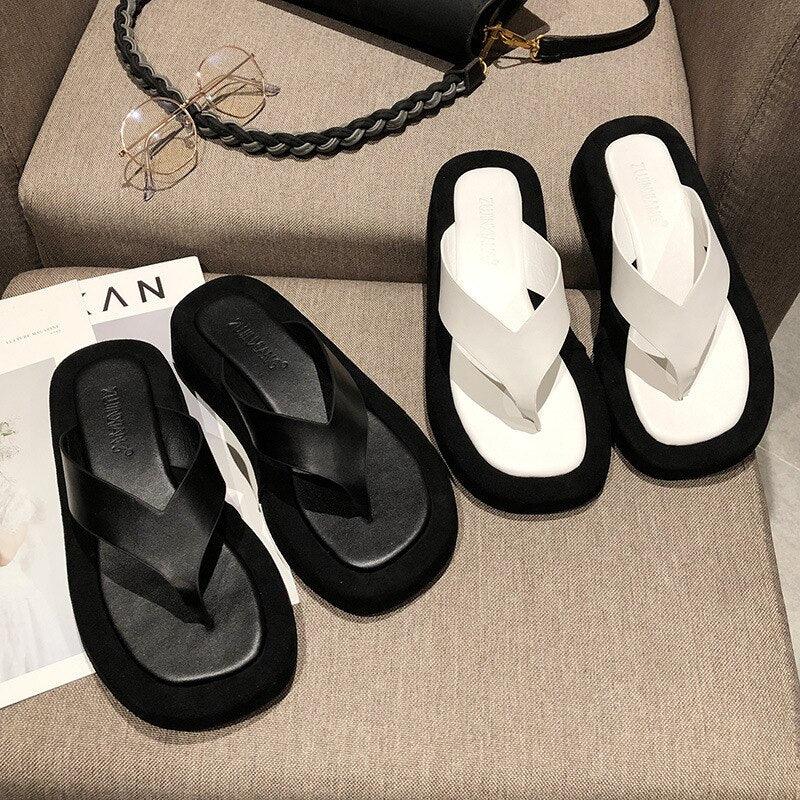 Women's Thick Bottom Platform Flip Flops with Arch Support