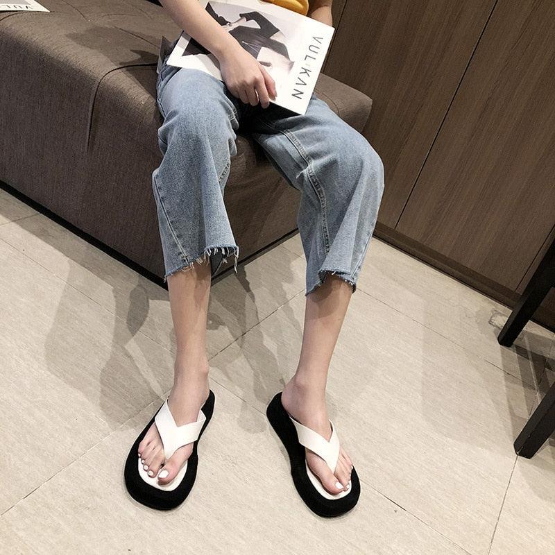 Women's Thick Bottom Platform Flip Flops with Arch Support