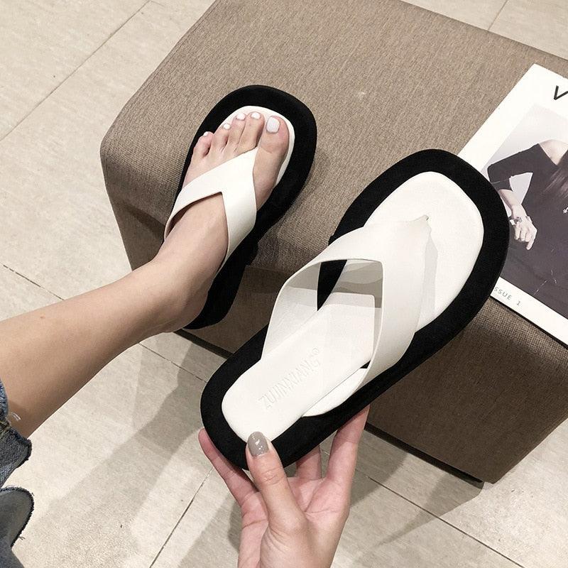 Women's Thick Bottom Platform Flip Flops with Arch Support