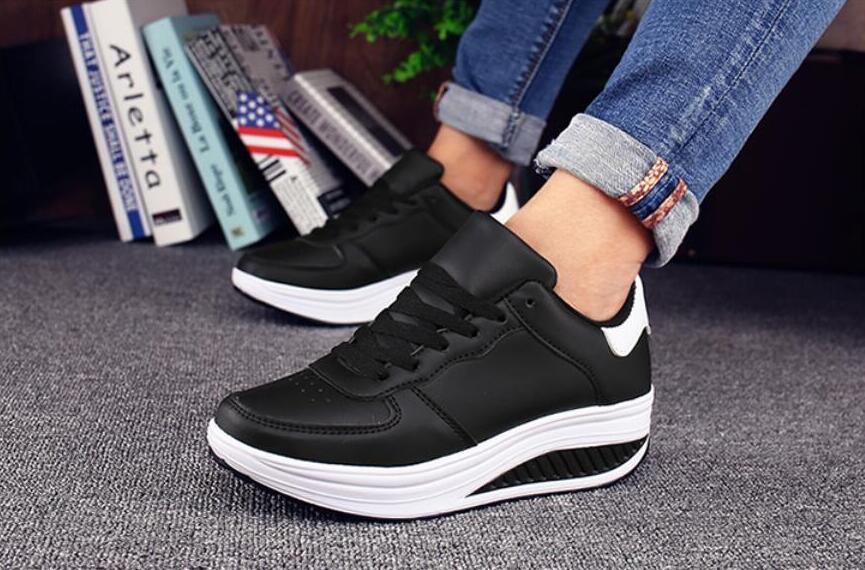 Women's Classic Leather Platform Sneakers Comfortable Lace-up Shoes