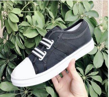 Blue Canvas Slip-On Flats: Comfortable Low-Cut Walking Sneakers