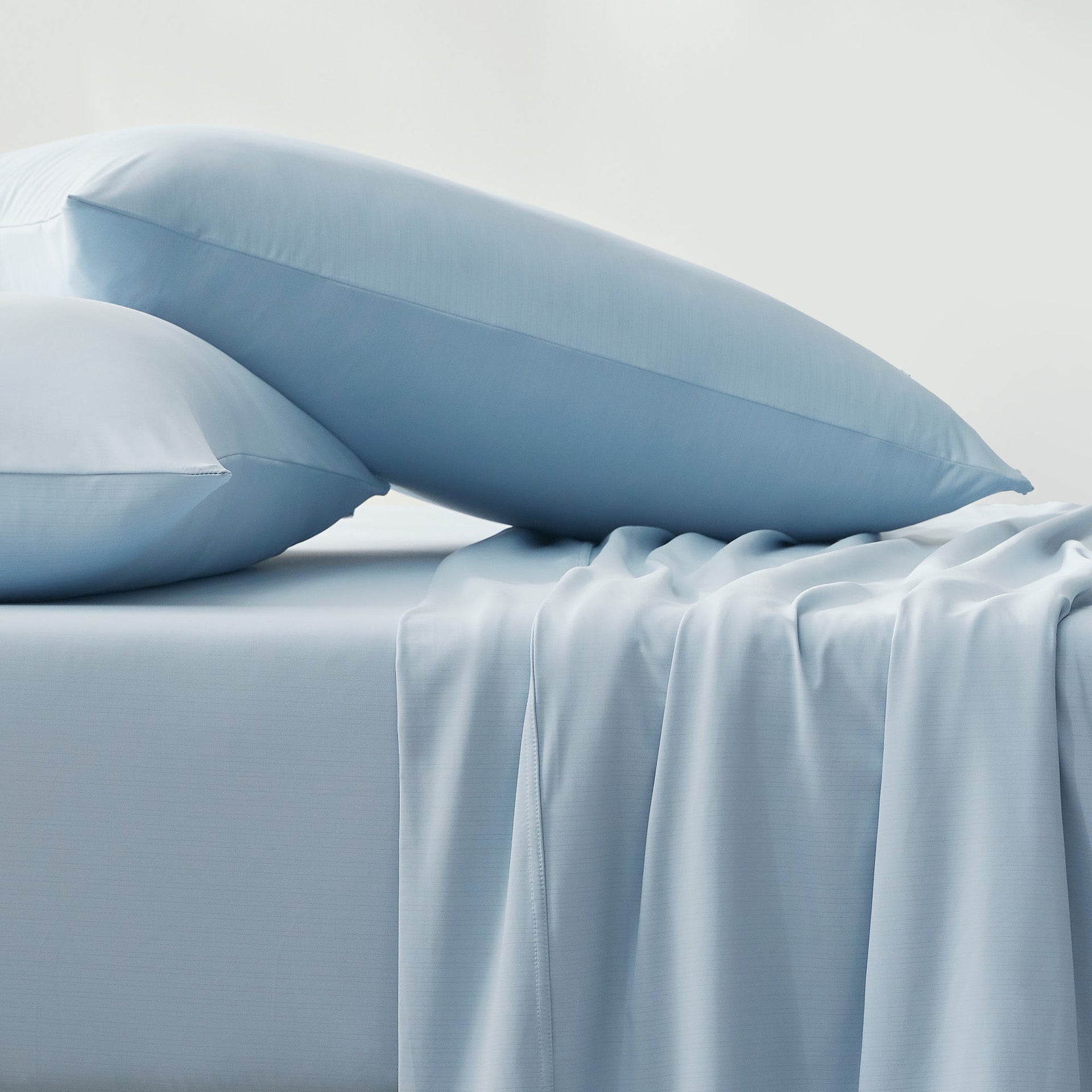 Cool Zone Performance Cooling Sheet Set Light Blue - Image 3