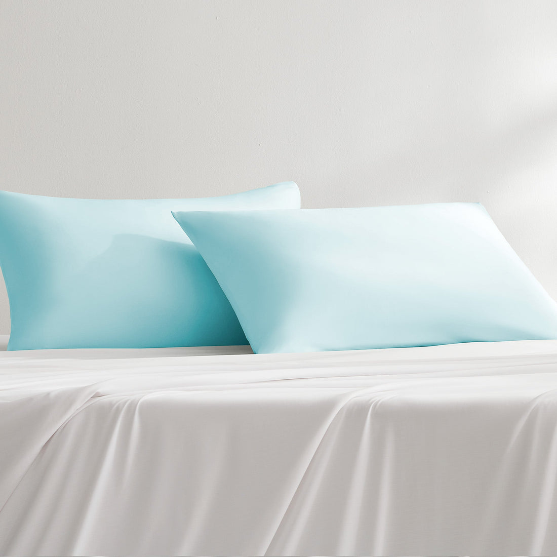 Cooling Pillowcase with Moisture Wicking Fabric Light Blue - Image 2
