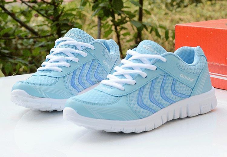 Women's Breathable Mesh Athletic Running Sneakers - Lightweight Lace Up