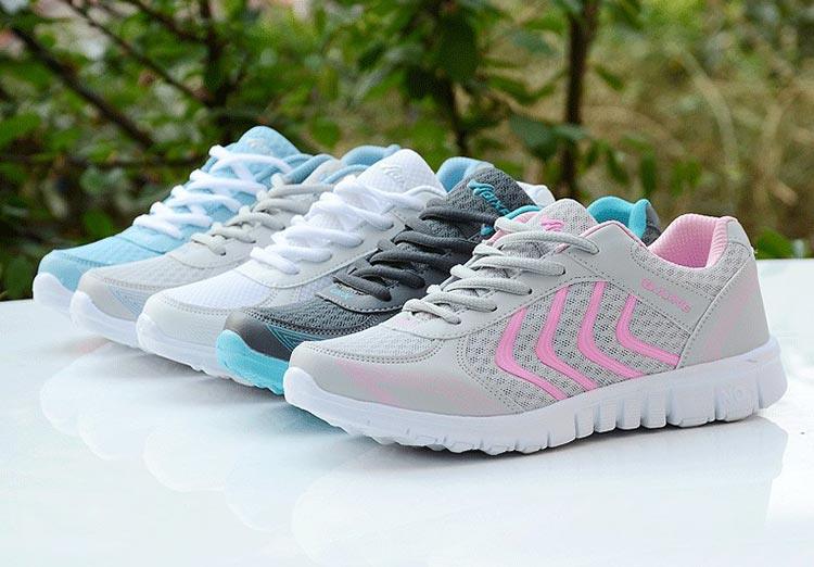 Women's Breathable Mesh Athletic Running Sneakers - Lightweight Lace Up