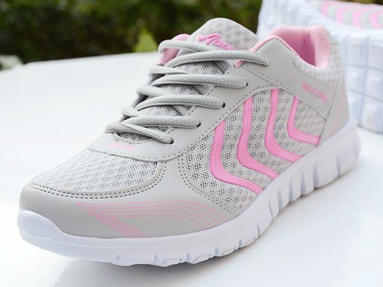 Women's Breathable Mesh Athletic Running Sneakers - Lightweight Lace Up