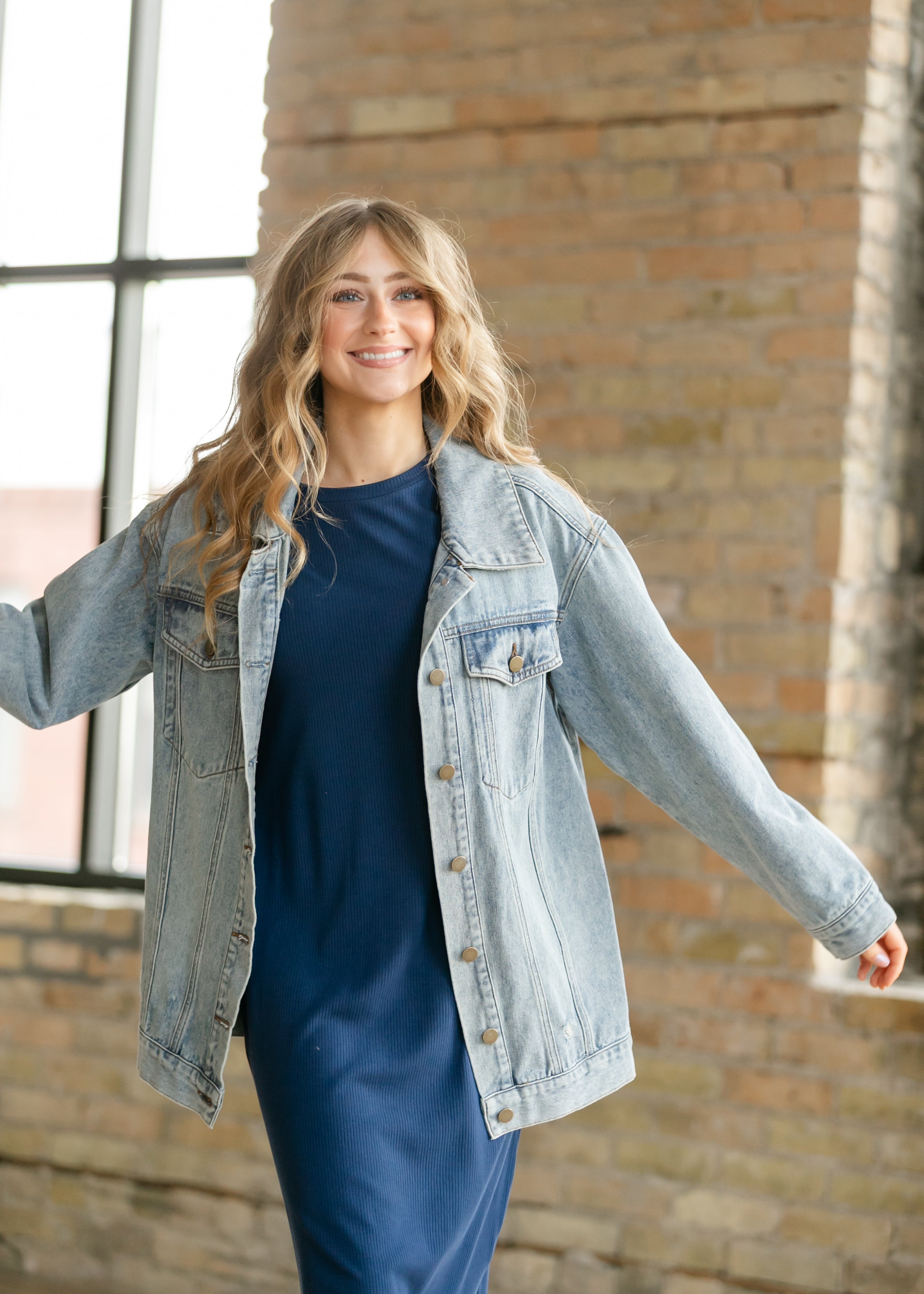 Brinx Oversized Denim Jacket | Light Wash Button Front