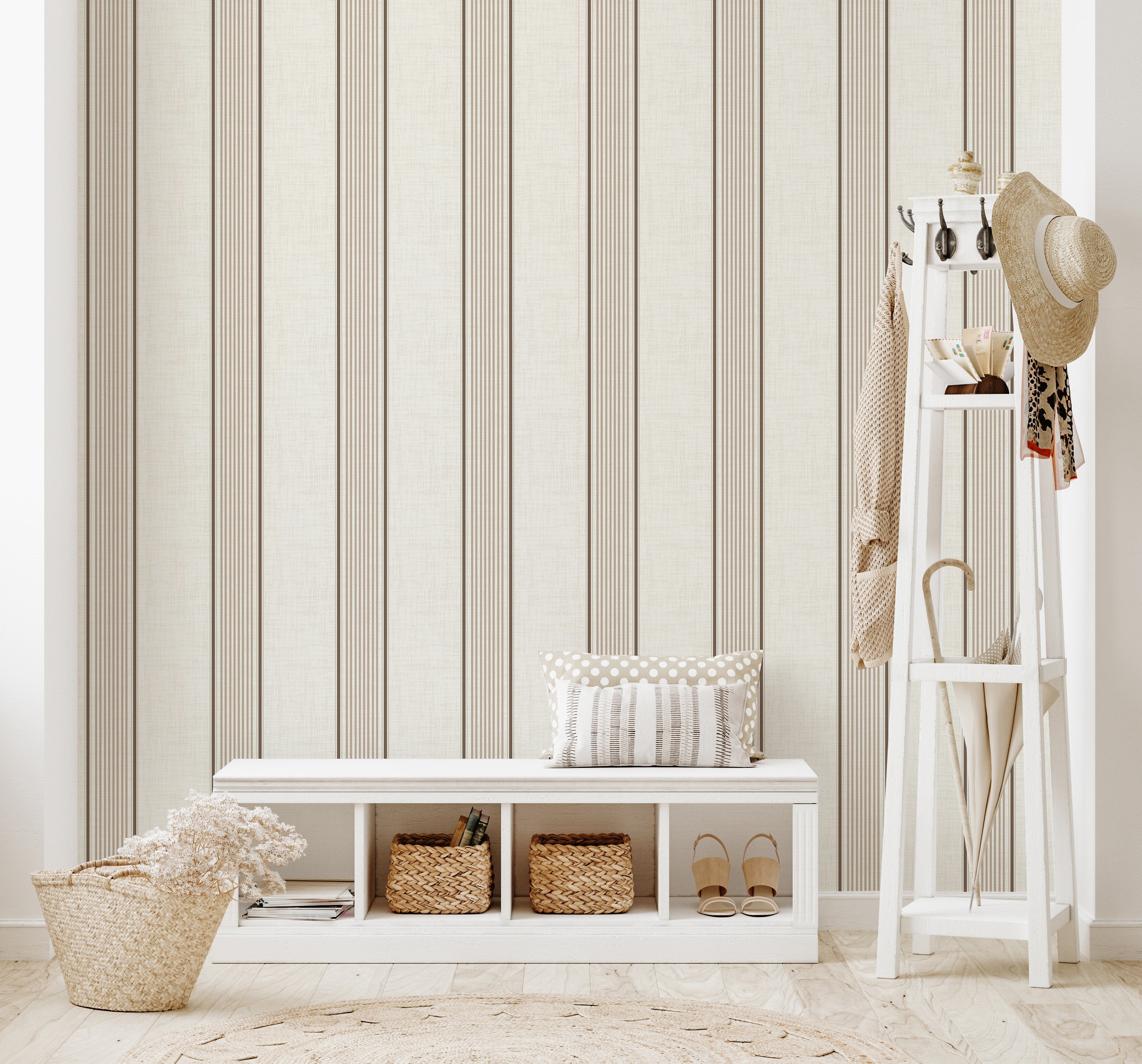 Garrick Wallpaper by The Rosenborg Company