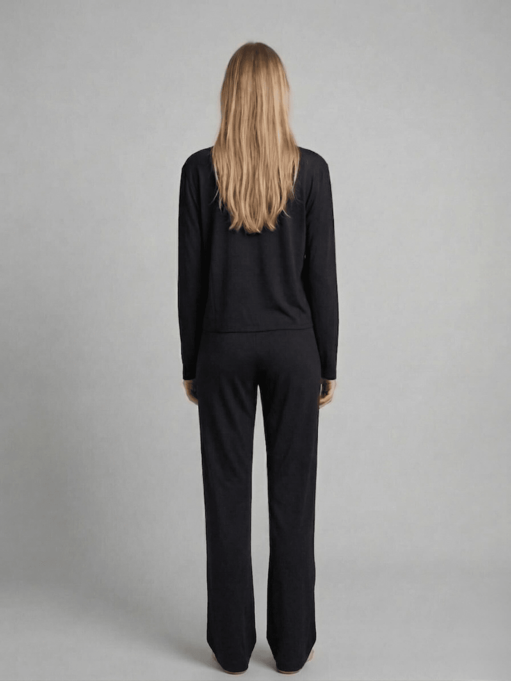 Women's Butter Soft Long Sleeve Pajama Set in Black