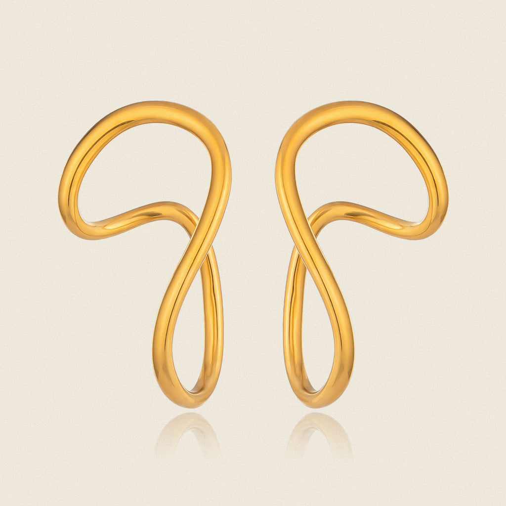 Simple Classic Stud Earrings With A Touch Of Light Luxury And Refined Elegance