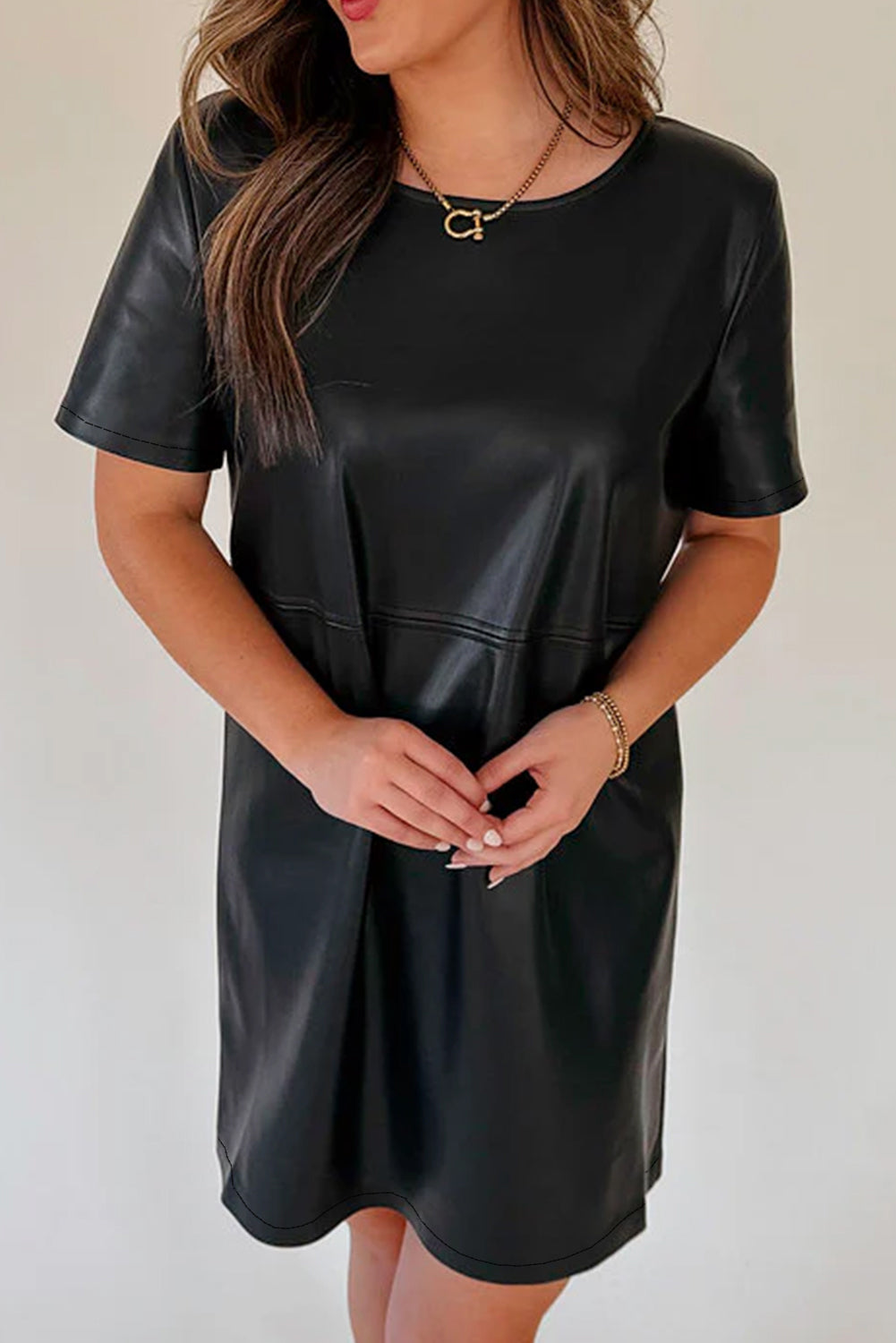 Black Round Neck Short Sleeve Mini Dress
