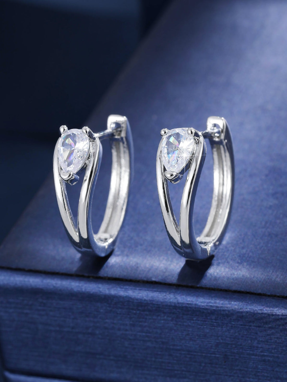 Water-Drop Double-Twist Zircon Ear Clips - Minimalist Gold & Silver