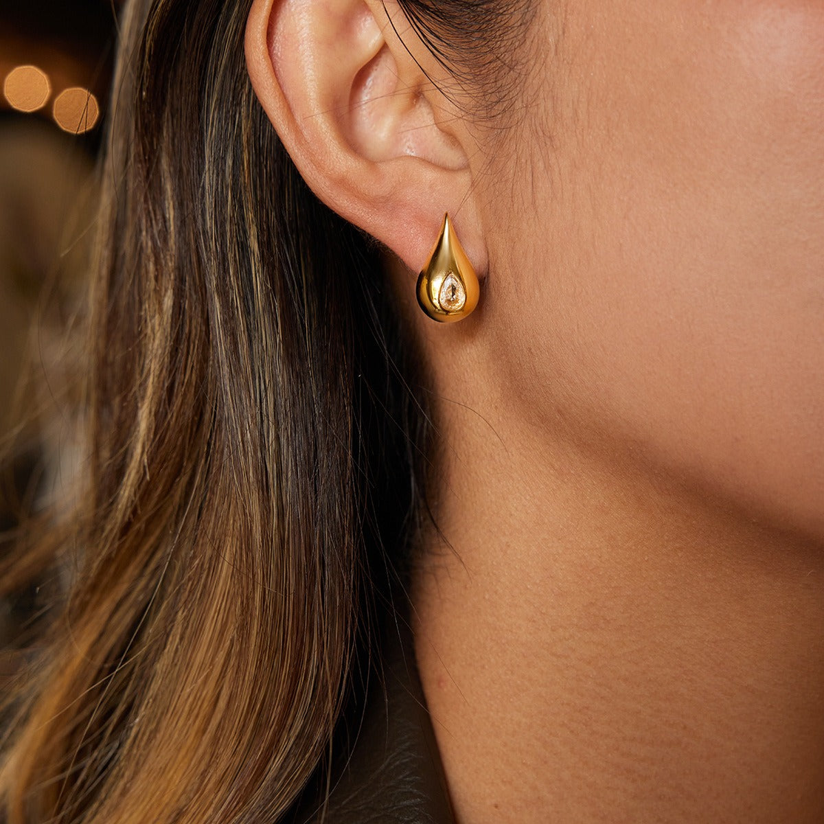 18K Gold Teardrop Earrings with Cubic Zirconia Inlay