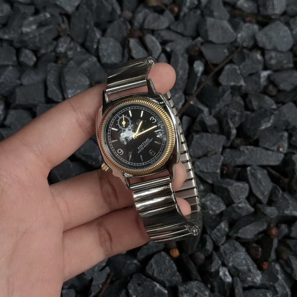 Commuter's All-matching Quartz Classic Medieval Niche Watch