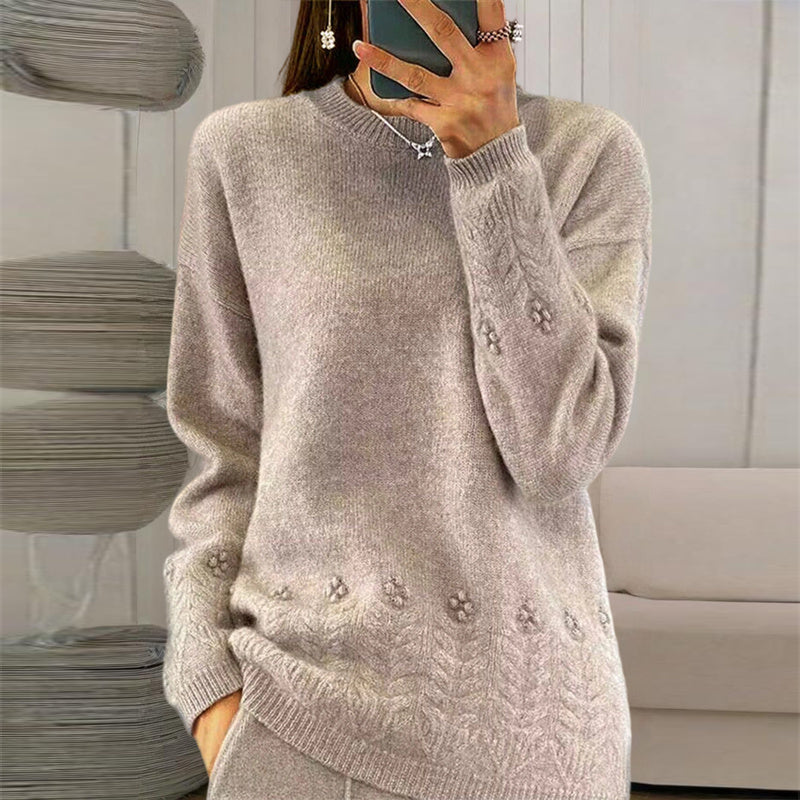 Women's Solid Color Crew Neck Sweater with 3D Floral Embroidery - Image 4